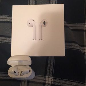 Apple AirPods